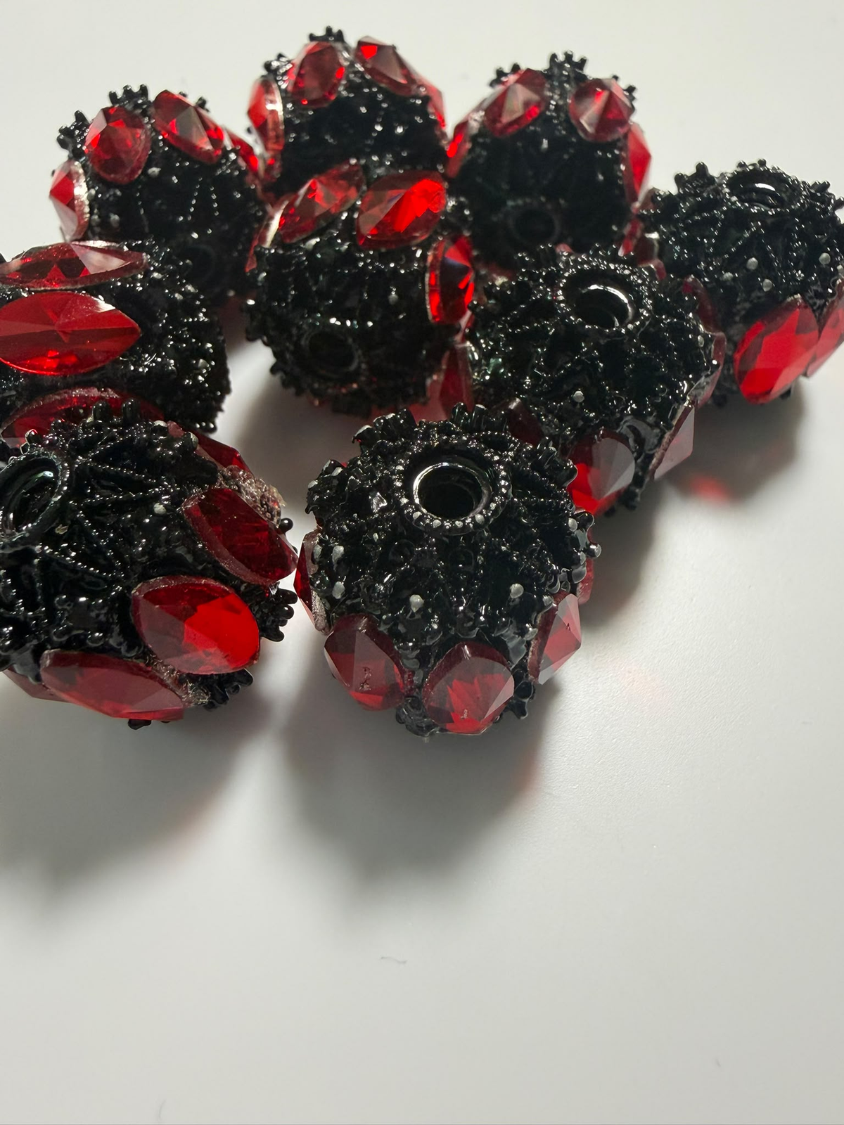 Red Gem Black Focal Beads (3 PCS)